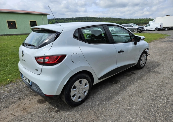 Renault Clio cena 10900 przebieg: 97600, rok produkcji 2015 z Kielce małe 56